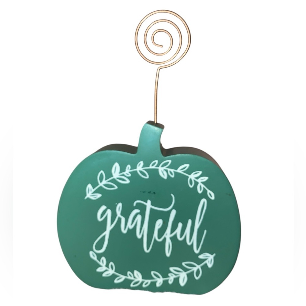 “Grateful” Pumpkin Placeholder or Photoholder Wooden & Metal Table Fall Decor